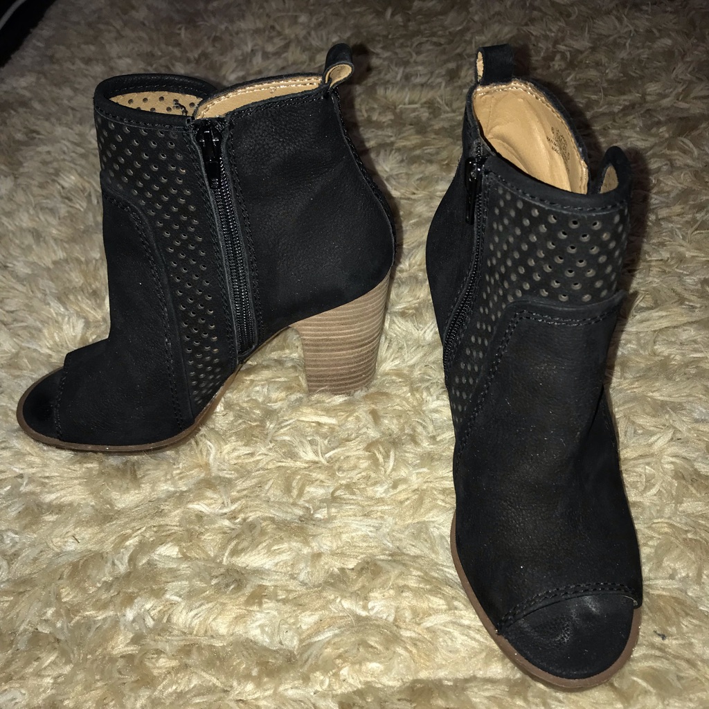 Price Droplucky Brand Booties
